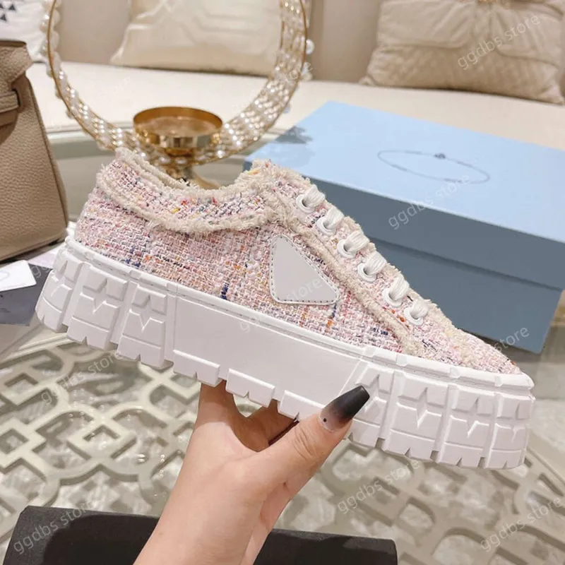 2024 Zapatos de diseñador Zapatillas de deporte Gabardina Nylon Zapatos casuales Marca Rueda Entrenadores de lujo Lona Mujeres S