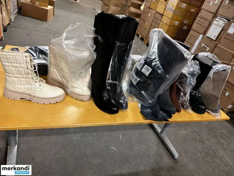 5,50 € POR PAR, ZAPATOS MIXTOS OTOñOINVIERNO, STOCK RESTANTE, MERCANCíA A, ZAPATOS DE MARCA, MIX BOX, MUJER, HOMBRE, VENTA AL P