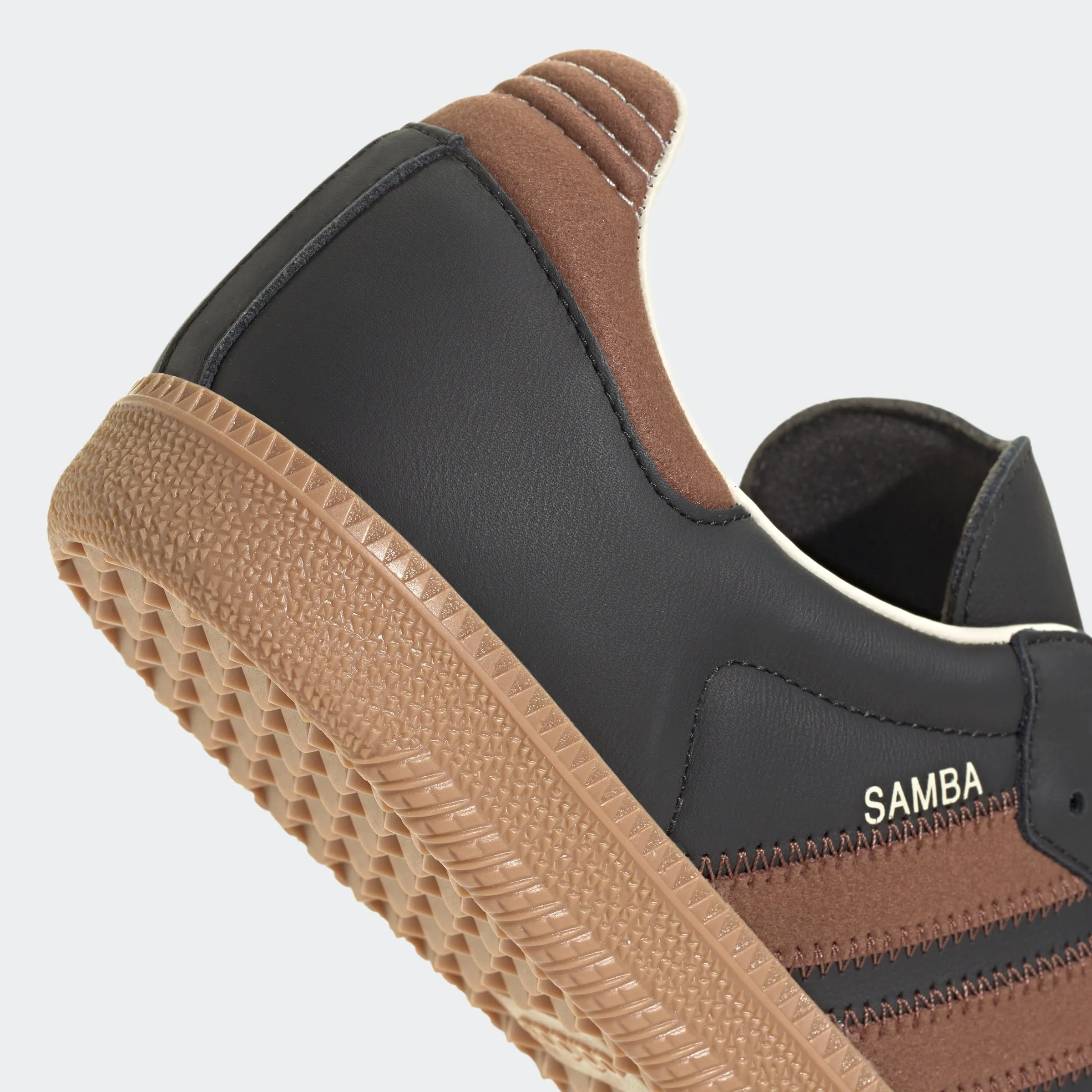 adidas Samba OG Core Black / Preloved Brown / Dark Brown