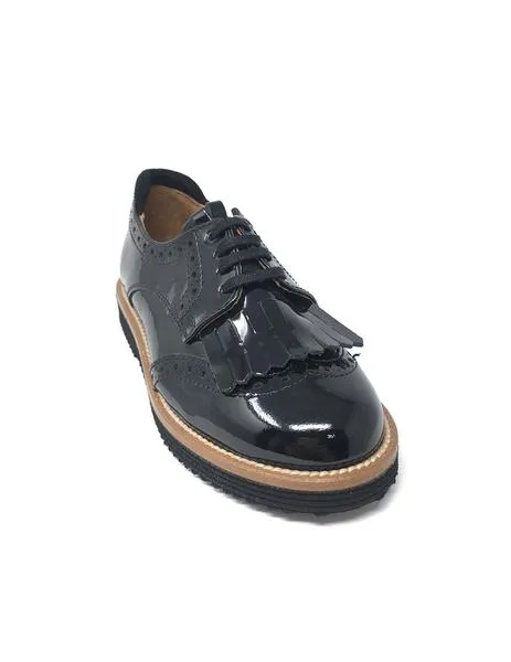 blucher charol negro con solapa