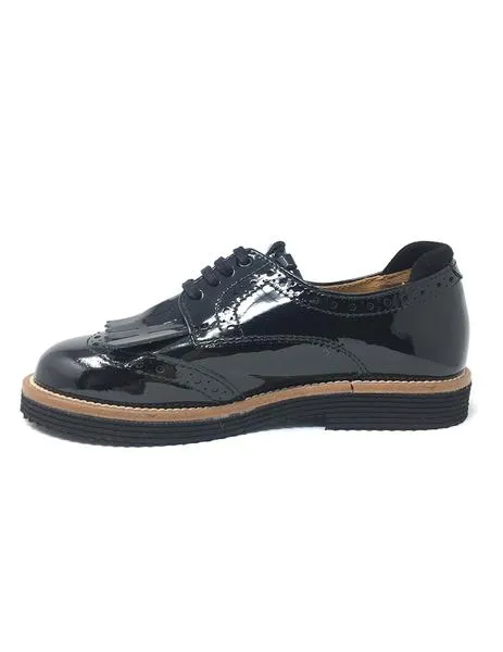 blucher charol negro con solapa