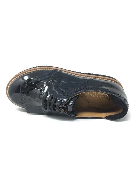 blucher charol negro con solapa