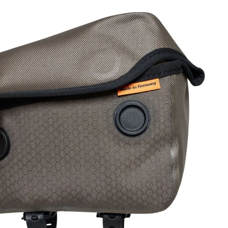 BOLSA PARA BICICLETA ORTLIEB FUELPACK CORREAS PERFORADAS 1 L (PIEZA) (ARENA OSCURA)