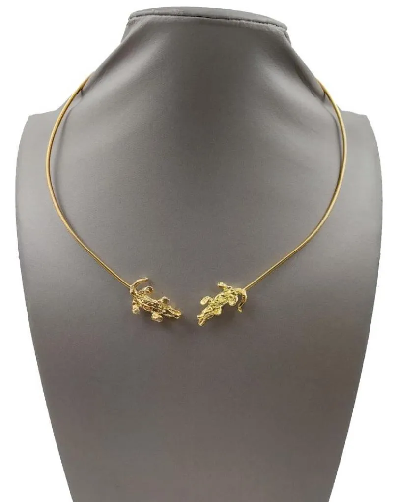 BONITOS COLLARES DORADOS CON COCODRILOS JOYAS DE DISEÑO CON BAÑO DE ORO