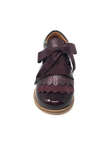 botin charol burdeos solapa fleco