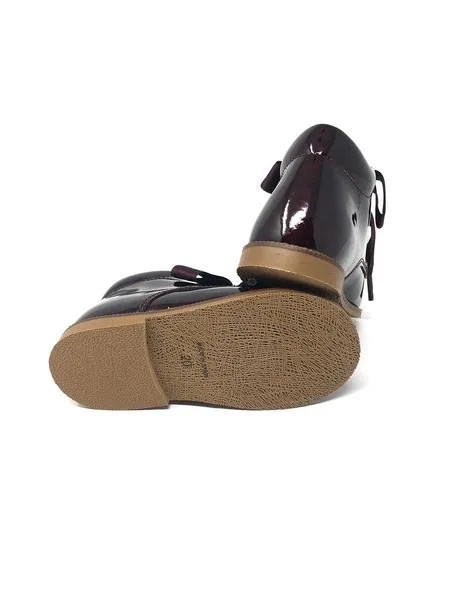 botin charol burdeos solapa fleco
