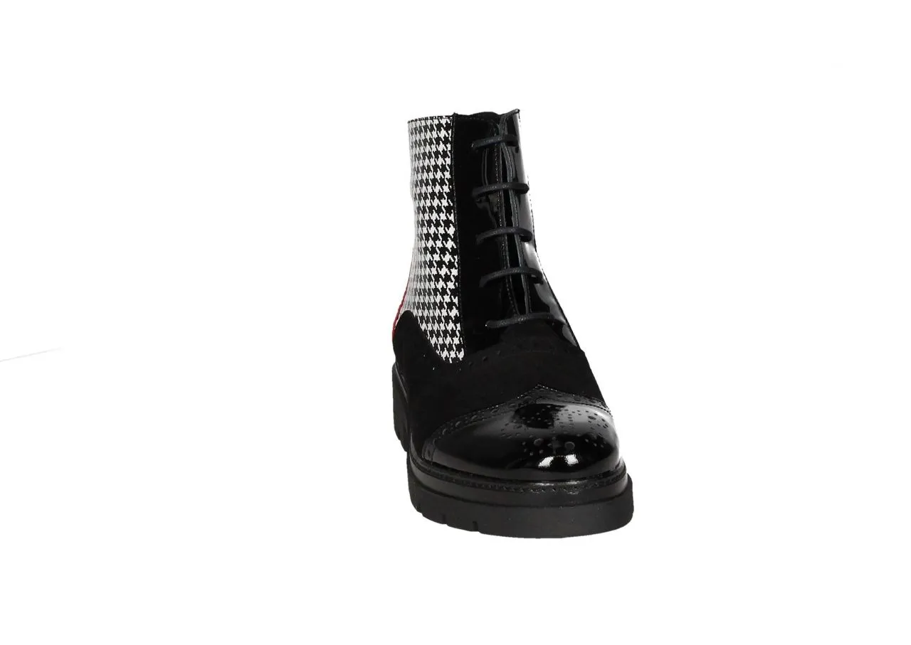 Botin Cordon Charol/ante Negro/rojo Lados Pata De Gallo