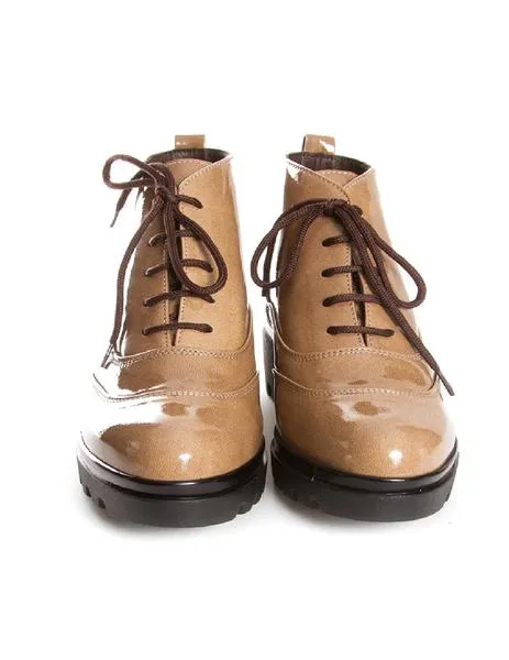 botin plumers cuña charol taupe