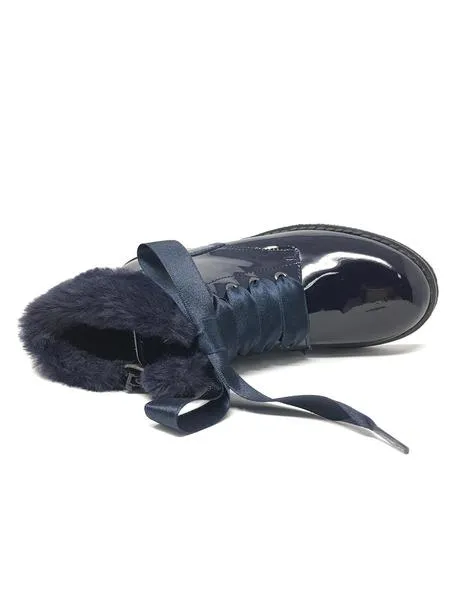 botÍn charol azul con pelo