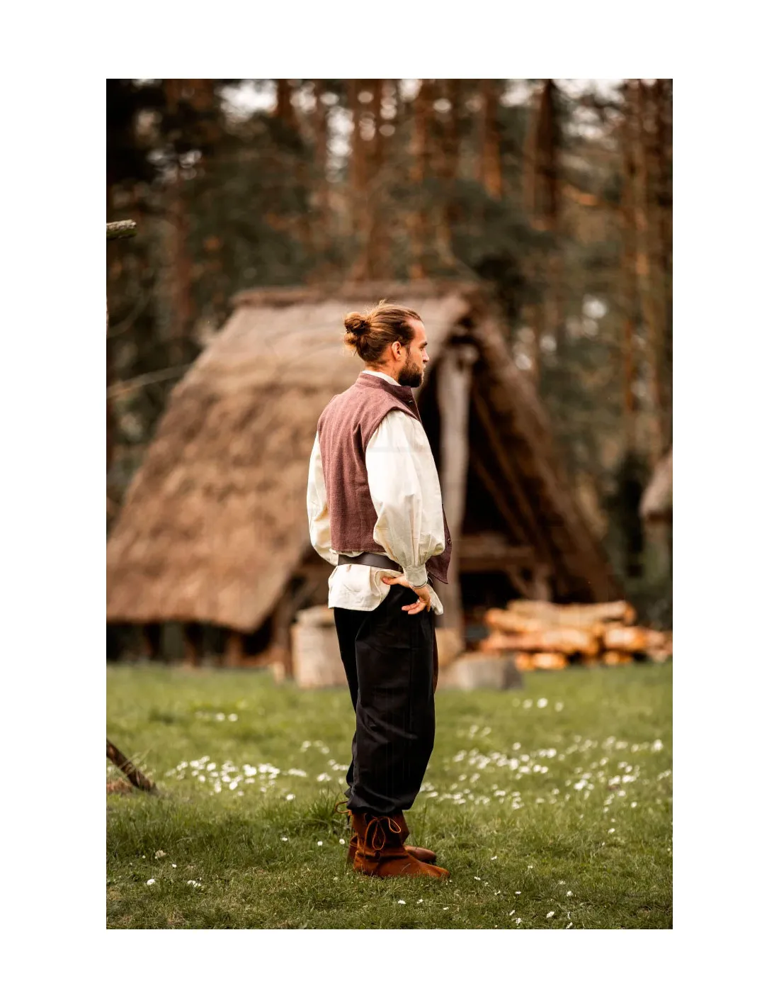 Chaleco medieval tejido a mano Irvin, marrón