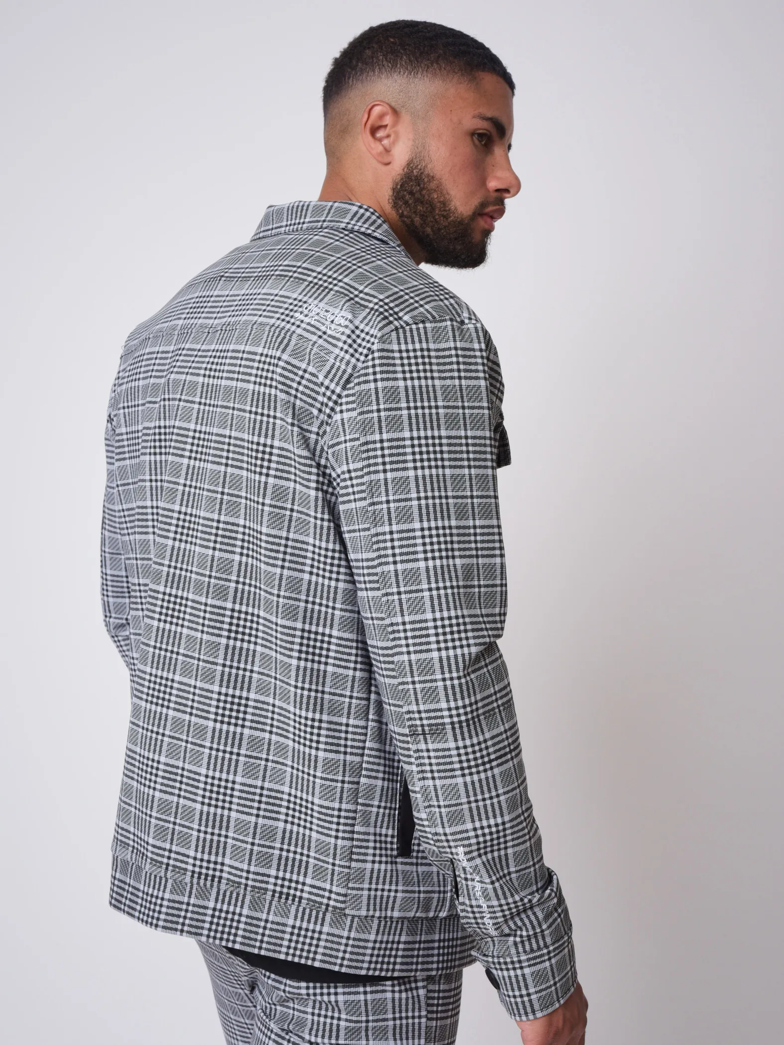 Chaqueta con estampado de cuadros