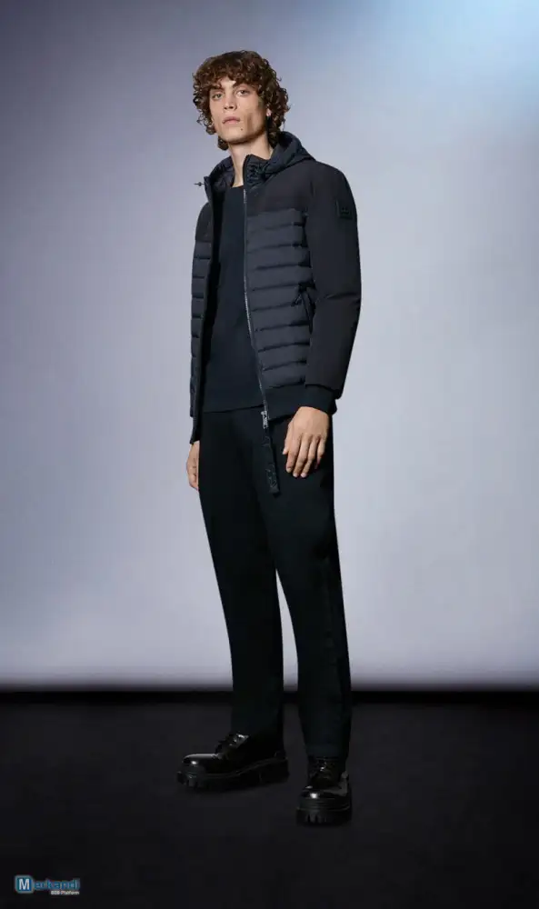 CHAQUETA MOOSE KNUCKLES M31MJ145 / AL POR MAYOR 270€ / AL POR MENOR 600€