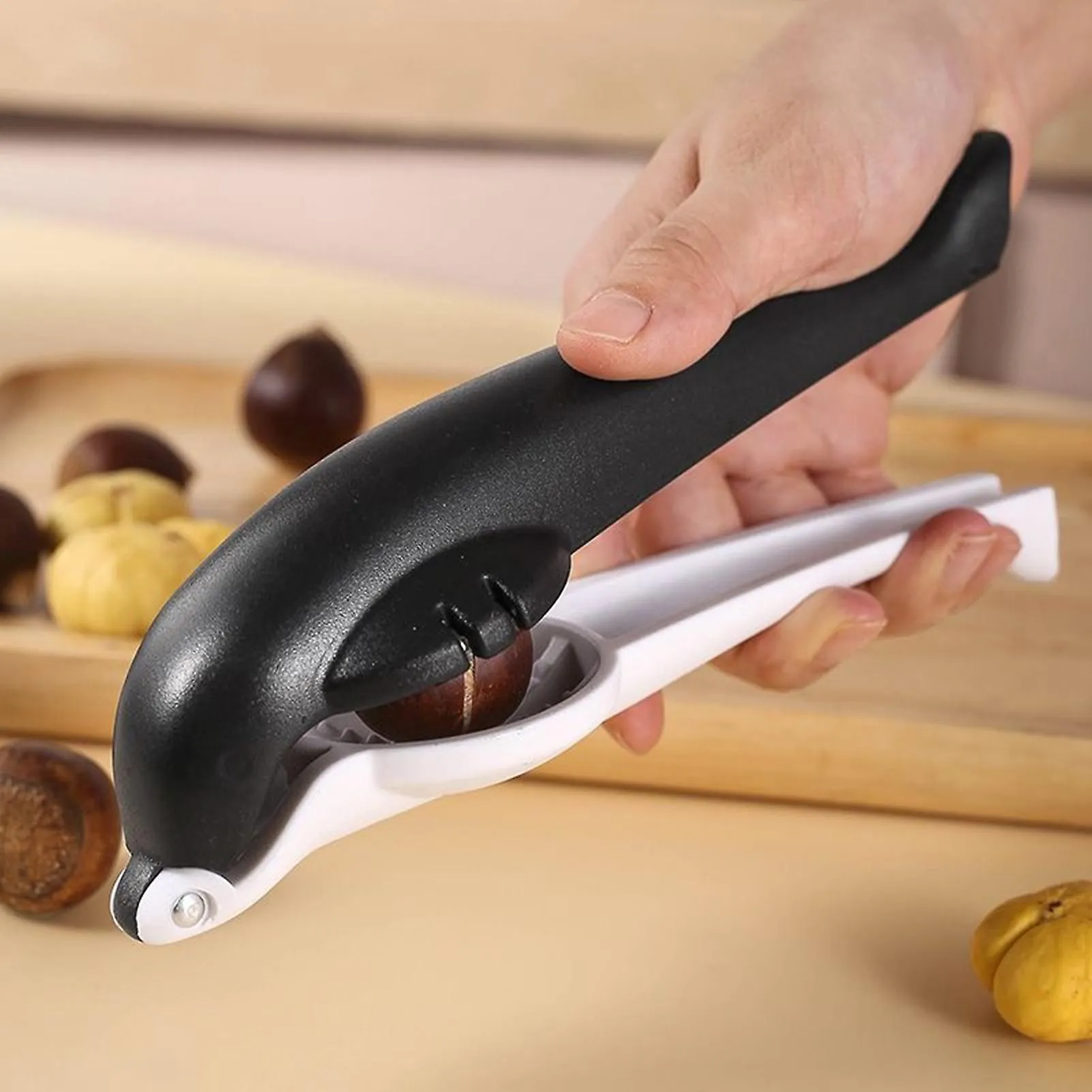 CHESTNUT OPENER SHARP CROSS BLADES LONG HANDLE COMFORTABLE GRIP NONSLIP EFFORTSAVING EFFICIENT NUT SHELLER