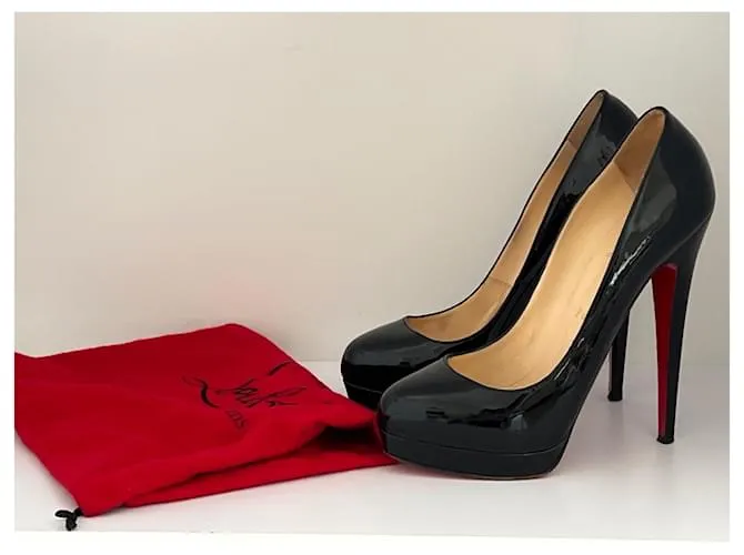 Christian Louboutin Zapatos de charol negro Bianca 140 talla 38 