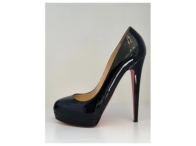 Christian Louboutin Zapatos de charol negro Bianca 140 talla 38 