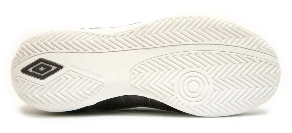 Chuteira Umbro Speciali Eternal Club IC Júnior Preto/Branco Futsal