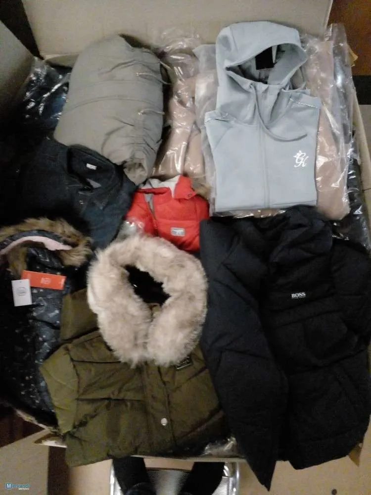 Lote mezcla de ropa Gran marca CAT A
