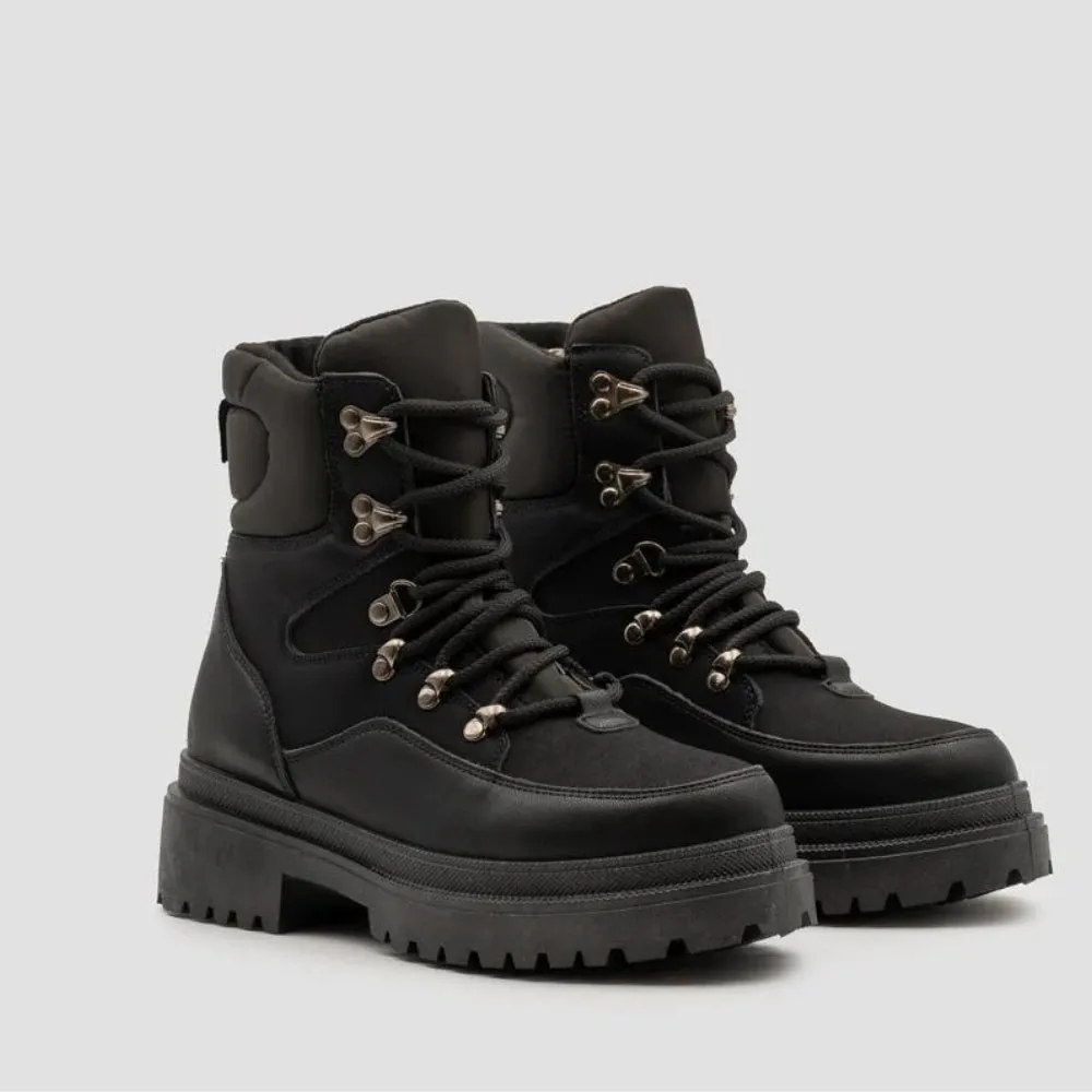 MARA  BOTAS NEGRAS MILITARES CON PLATAFORMA
