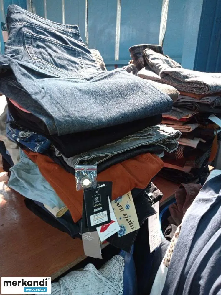 Mezcle la crema de grado de ropa de verano clasificada para hombres y mujeres al por mayor por peso