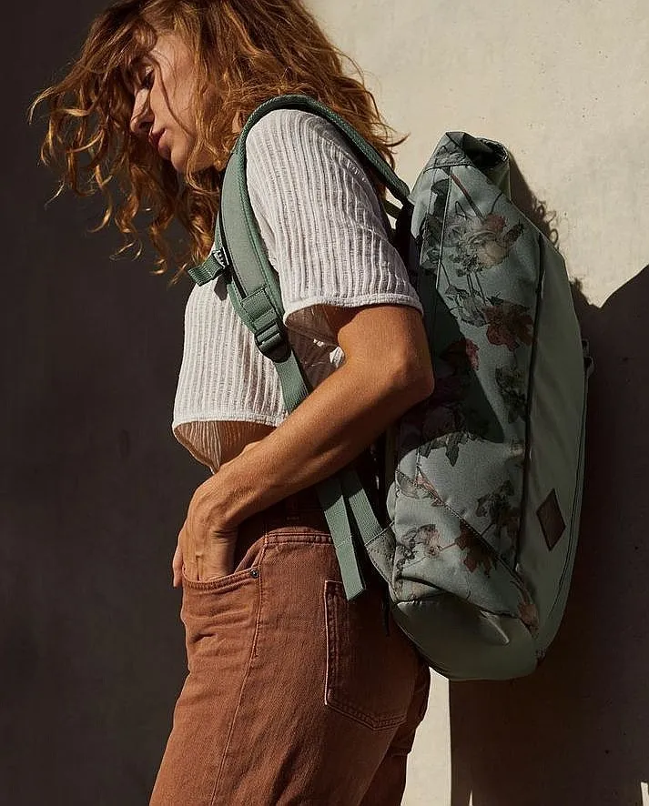 MOCHILA NITRO SCRAMBLER  DEAD FLOWER  WOMEN´S