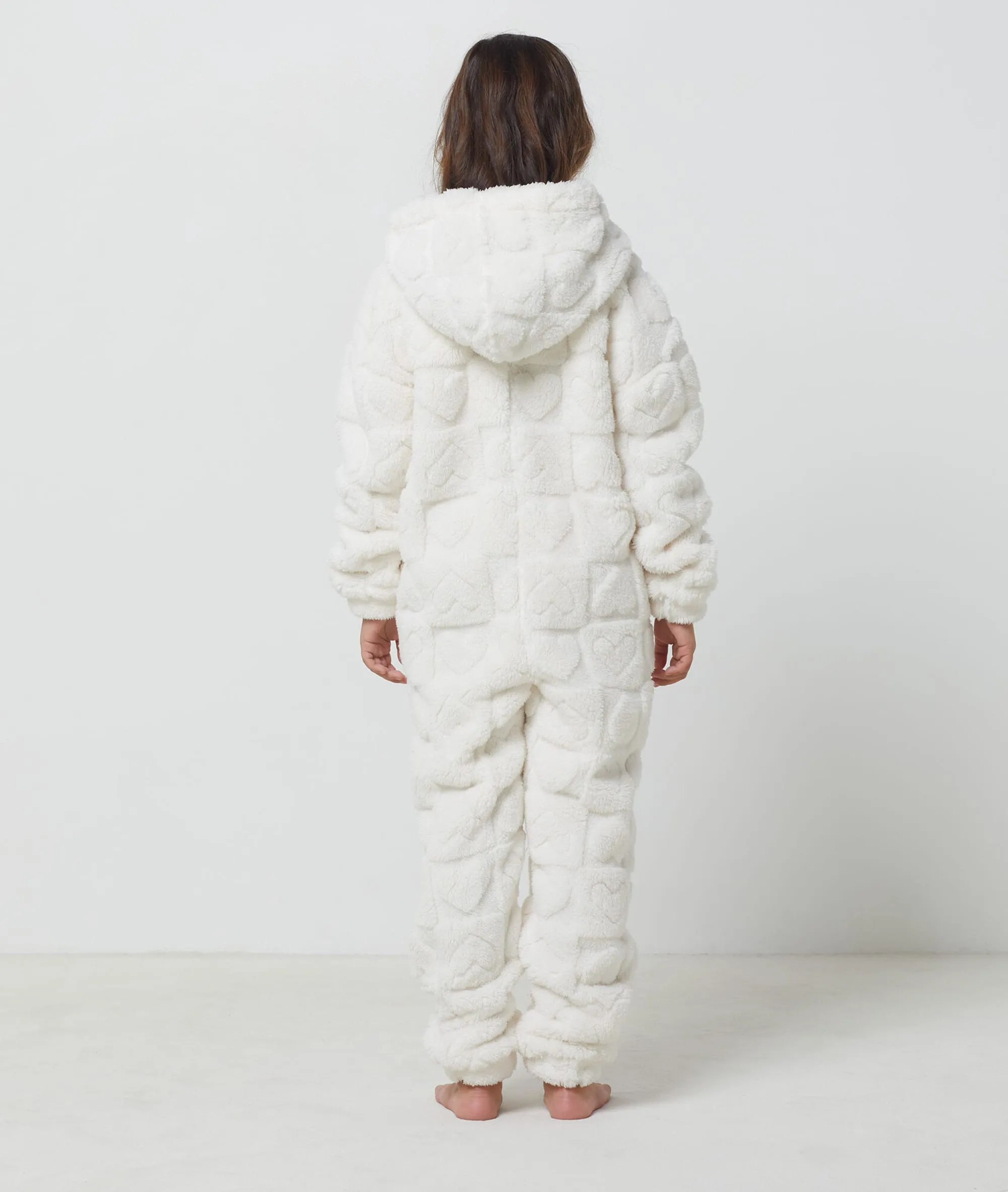 MONO LARGO POLAR RELIEVE CORAZONES PARA NIñOS VOLBERT KIDS BEIGE  ETAM