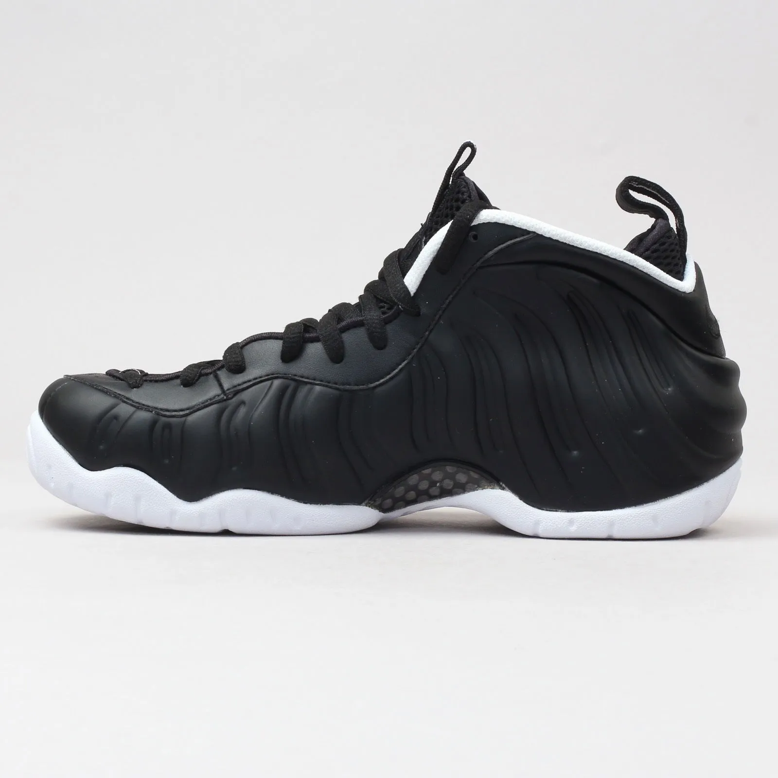 Nike Air Foamposite Pro "Dr. Doom"