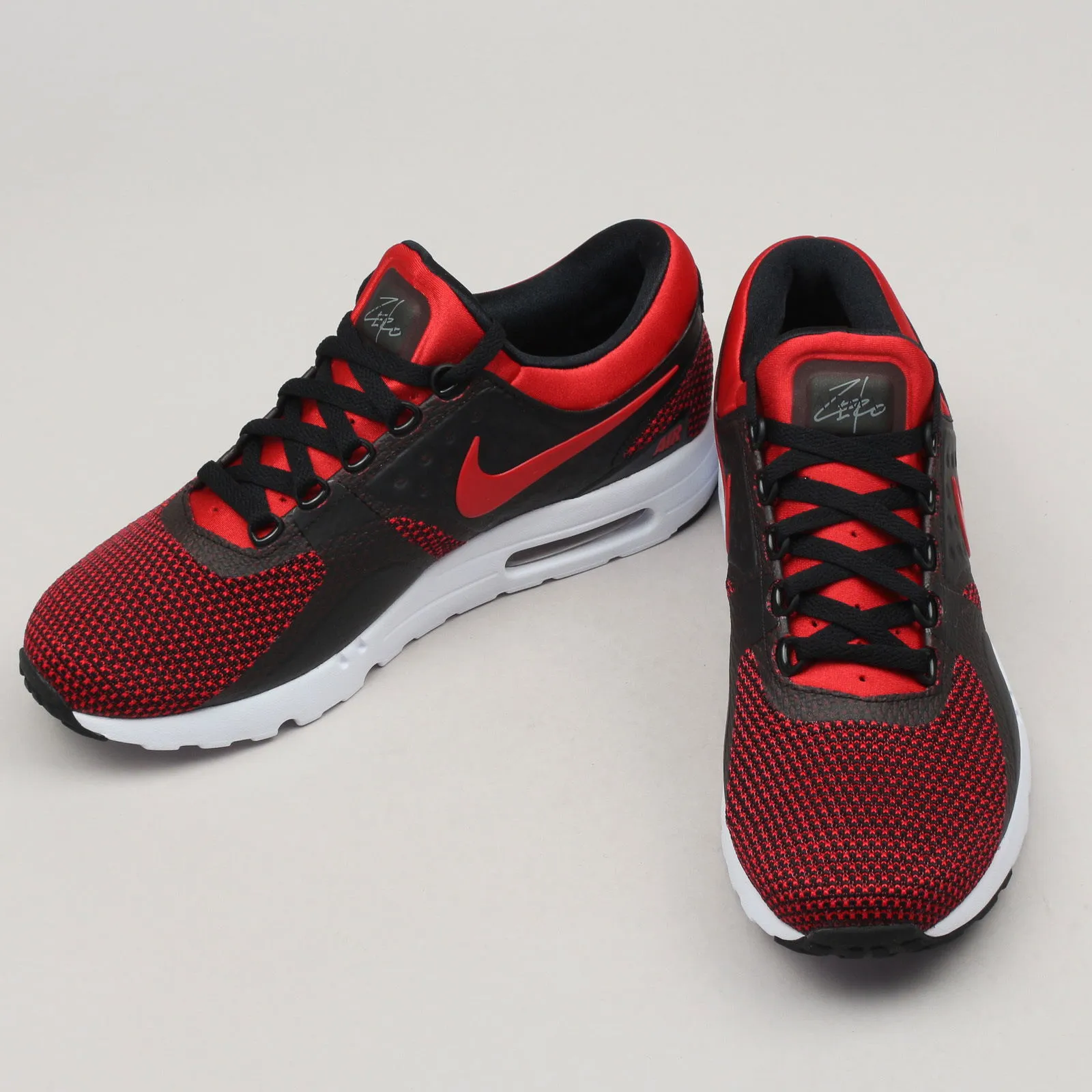 Nike Air Max Zero Essential
