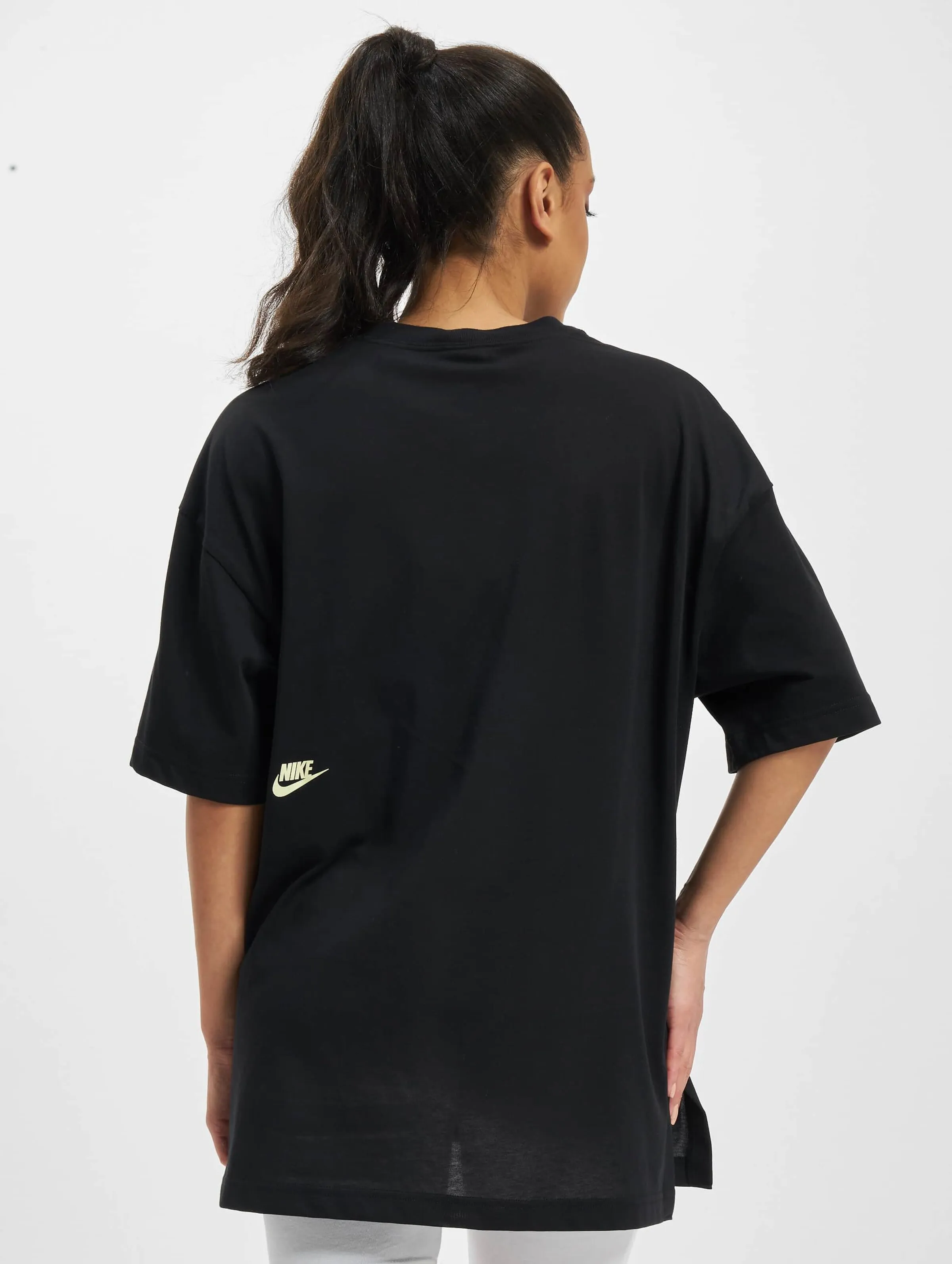 Nike Dot