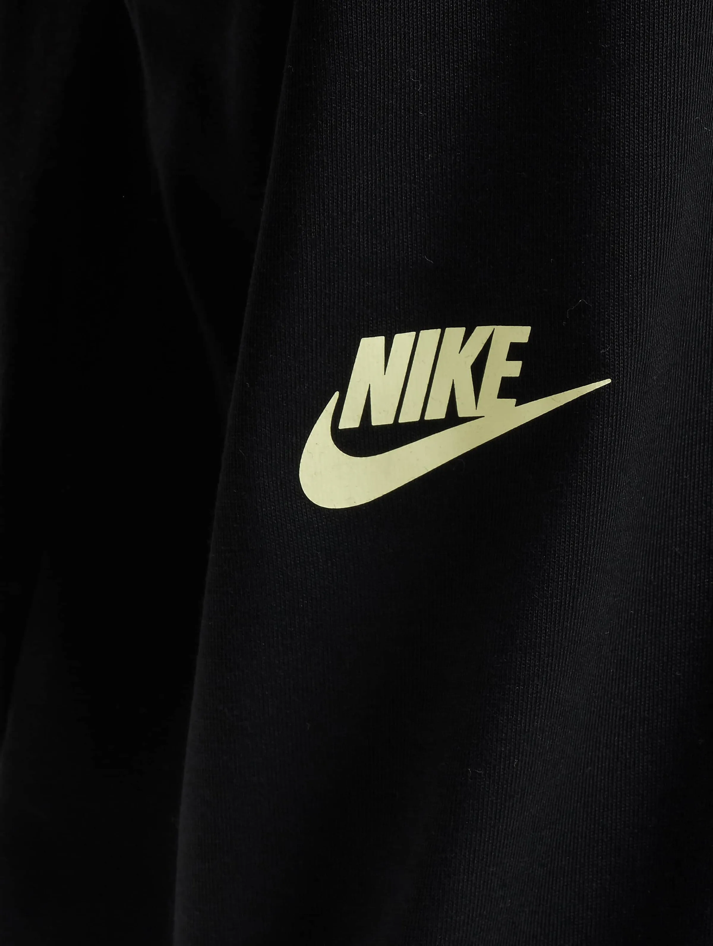 Nike Dot
