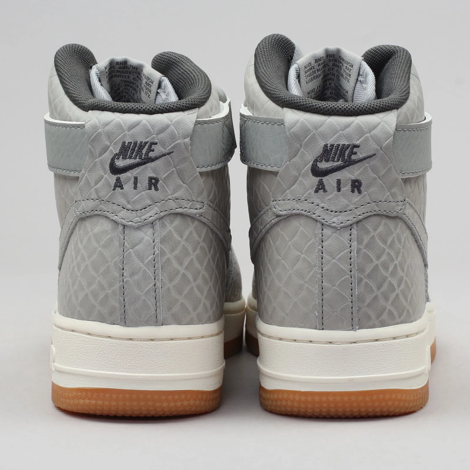 Nike WMNS Air Force 1 HI Premium