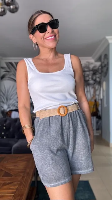 Pantalón Shorts gris