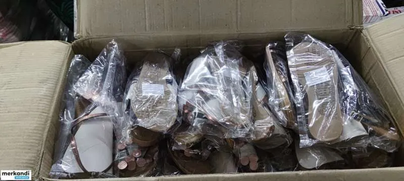 PAQUETE DE ZAPATOS PARA MUJER / NIñO / HOMBRE  4351 PARES