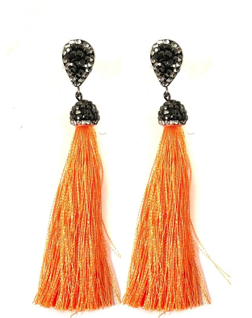 PENDIENTES LARGOS DE MODA, POMPON EN COLOR MELOCOTON