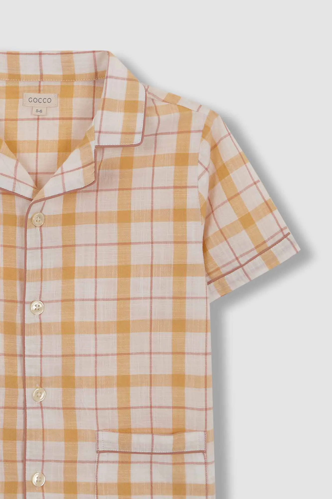 Pijama de manga corta de cuadros amarillo