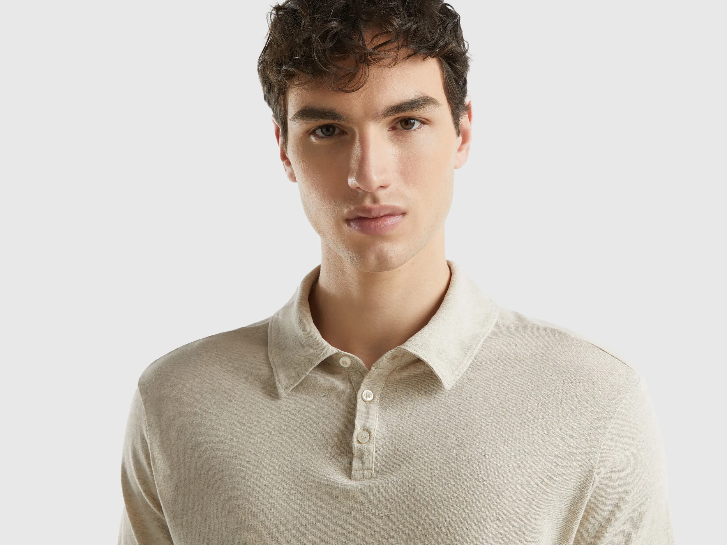 Polo de lino mixto