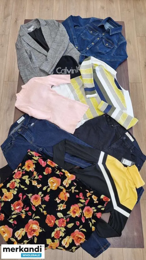 Ropa CREAM usada cuidadosamente seleccionada de la más alta calidad