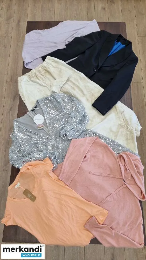 Ropa CREAM usada cuidadosamente seleccionada de la más alta calidad