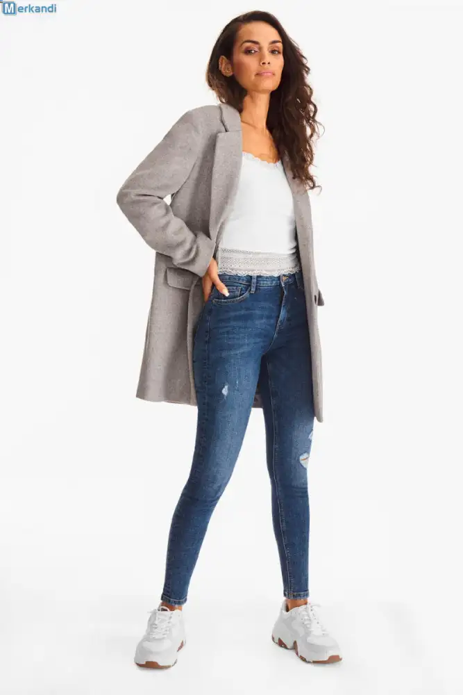 Ropa de marca stocklot desde 2,7 € / pcs !!!
