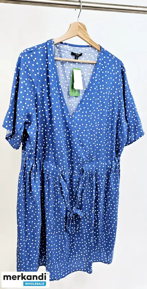Ropa de verano de tallas grandes para mujer Kiabi | Amplia selección para B2B