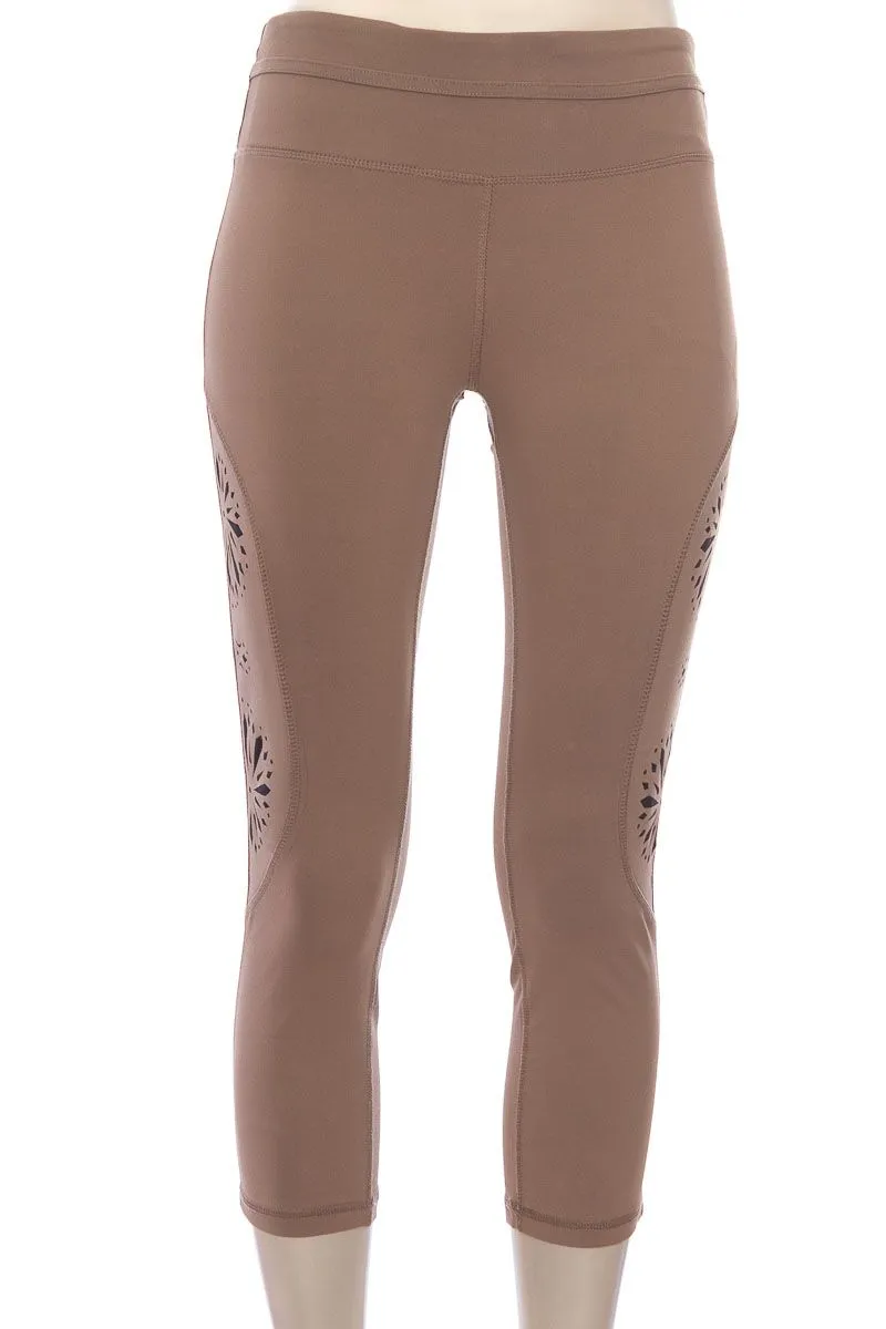 ROPA DEPORTIVA / SALIDA DE BAñO COLOR CAFé  CATHERINE MALANDRINO