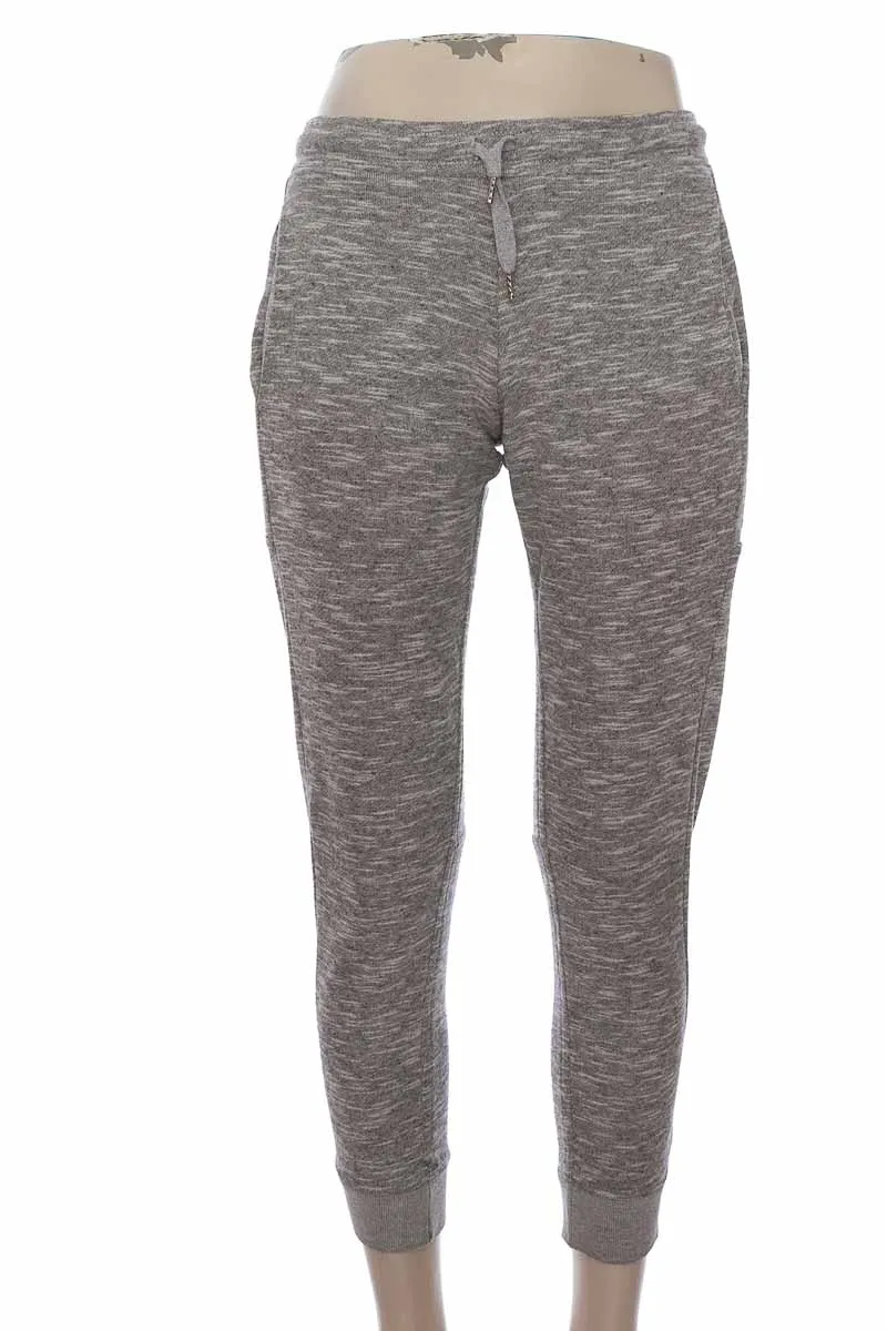 ROPA DEPORTIVA / SALIDA DE BAñO COLOR GRIS  NEVERLAND