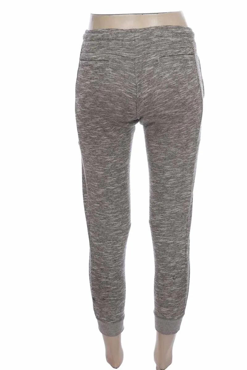 ROPA DEPORTIVA / SALIDA DE BAñO COLOR GRIS  NEVERLAND