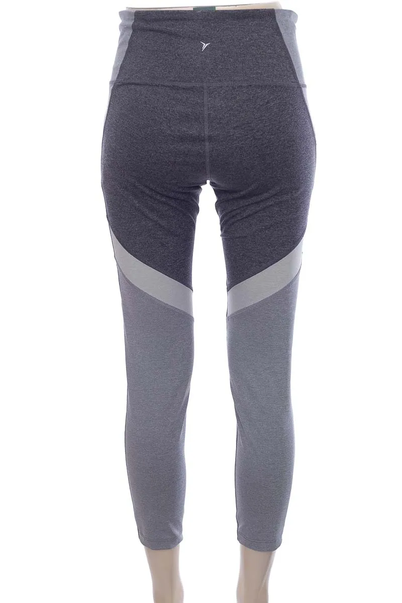 ROPA DEPORTIVA / SALIDA DE BAñO COLOR GRIS  OLD NAVY