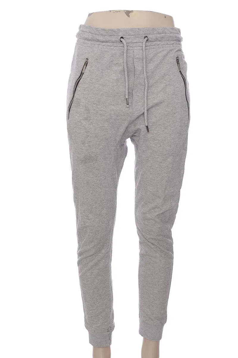 ROPA DEPORTIVA / SALIDA DE BAñO COLOR GRIS  THE GRAPHIC NETWORK SOCIETY