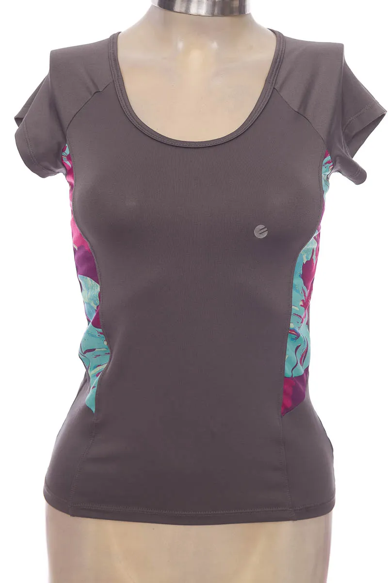 ROPA DEPORTIVA / SALIDA DE BAñO COLOR GRIS  WKD