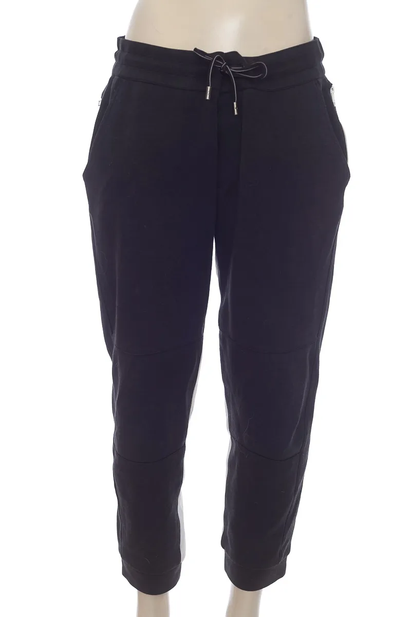 ROPA DEPORTIVA / SALIDA DE BAñO COLOR NEGRO  ARMANI EXCHANGE
