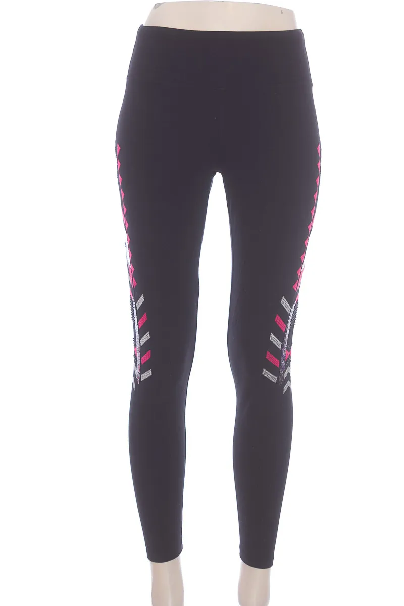 ROPA DEPORTIVA / SALIDA DE BAñO COLOR NEGRO  EXPRESS