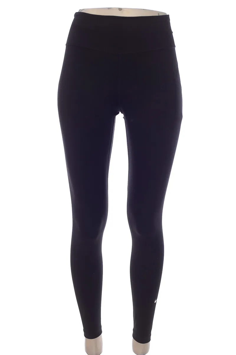 ROPA DEPORTIVA / SALIDA DE BAñO COLOR NEGRO  NIKE