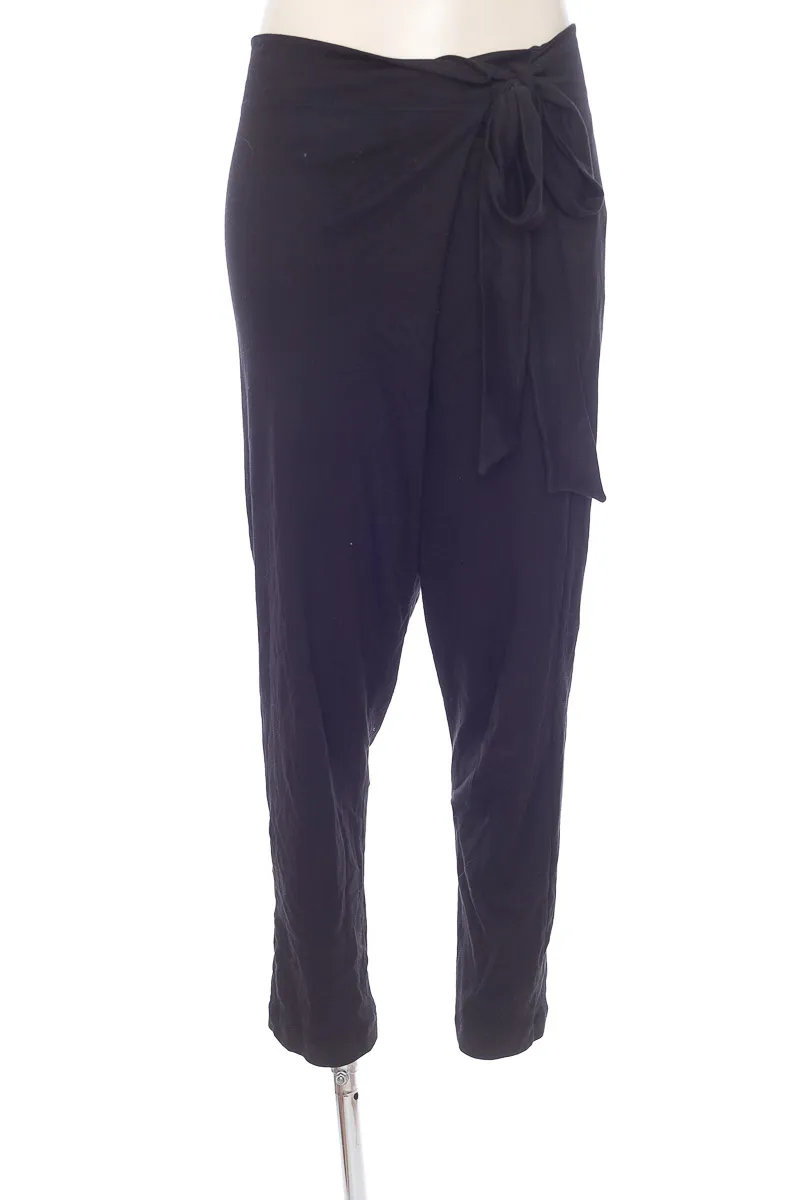 ROPA DEPORTIVA / SALIDA DE BAñO COLOR NEGRO  ONDA DE MAR 
