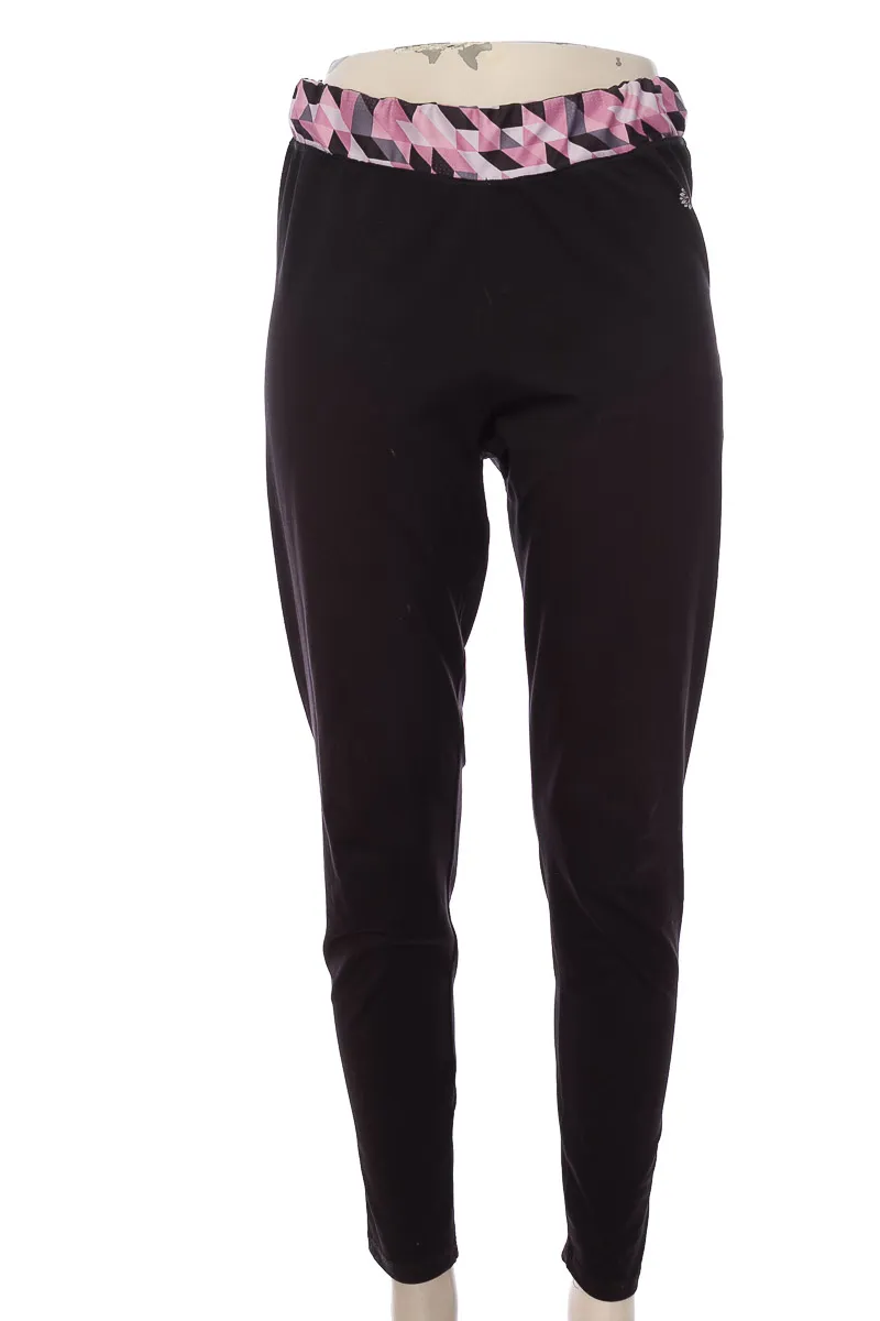 ROPA DEPORTIVA / SALIDA DE BAñO COLOR NEGRO  SIABATTO